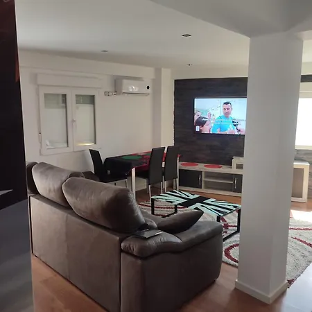 Cerca Plaza Pilar Apartament *