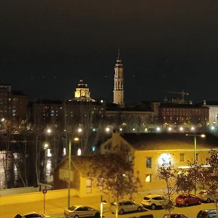 Cerca Plaza Pilar Apartament