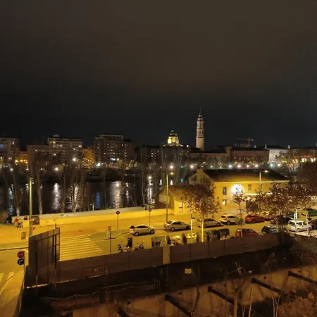 Cerca Plaza Pilar Apartament *