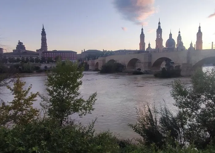 Cerca Plaza Pilar Apartamento *